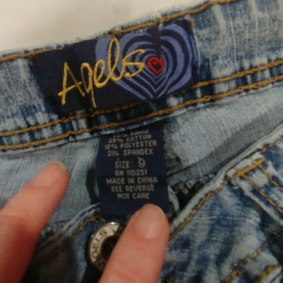 Jeans - Picture 2 of 4